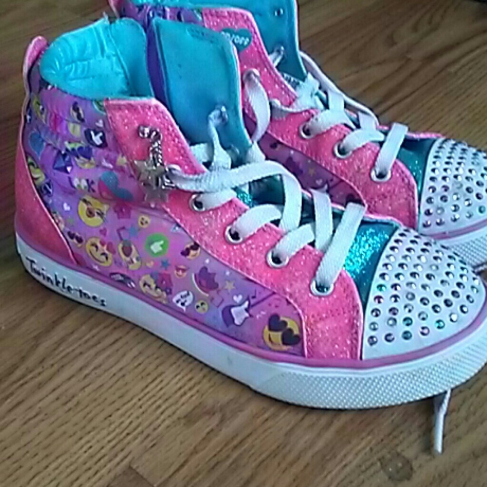 2 pair girls High tops